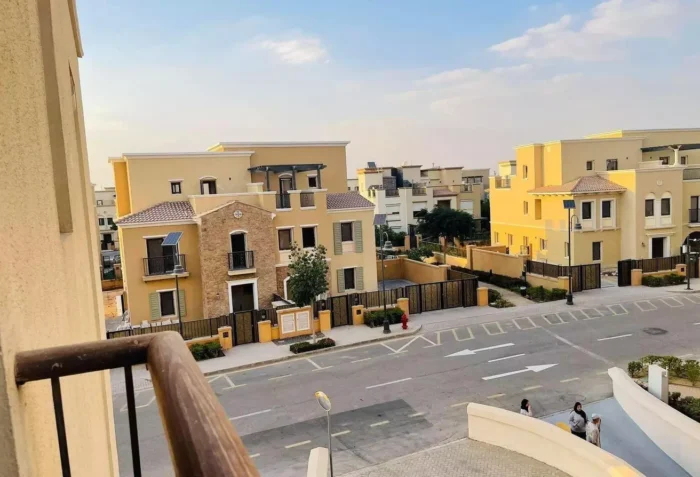 ⁦شقة للبيع بتجمع خامس مساحه 238م  بموقع متميز⁩ - الصورة ⁦3⁩