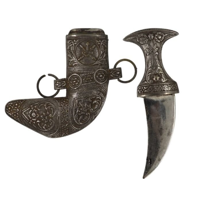 ⁦Antique Omani Khanjar Dagger Silver White Metal⁩ - الصورة ⁦3⁩