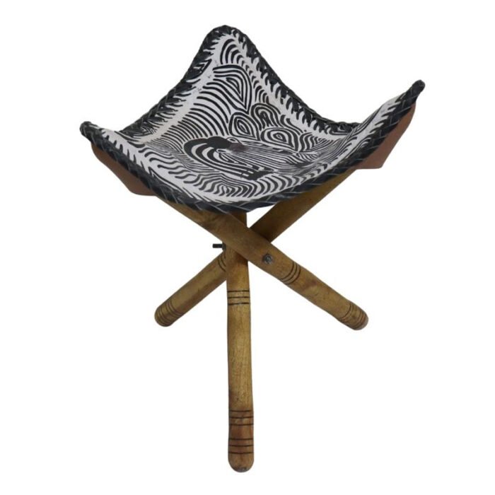 ⁦Antique Zippra Skin Wooden Chair⁩ - الصورة ⁦1⁩