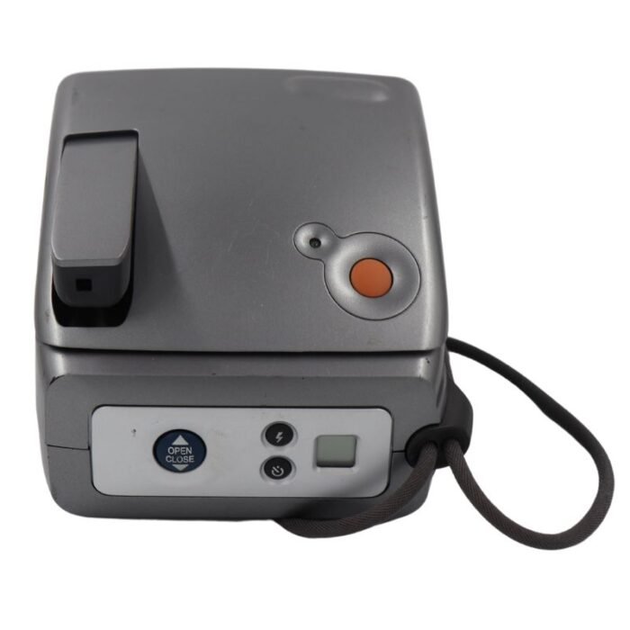 ⁦Antique old polariod one photo camera silver colour⁩ - الصورة ⁦1⁩