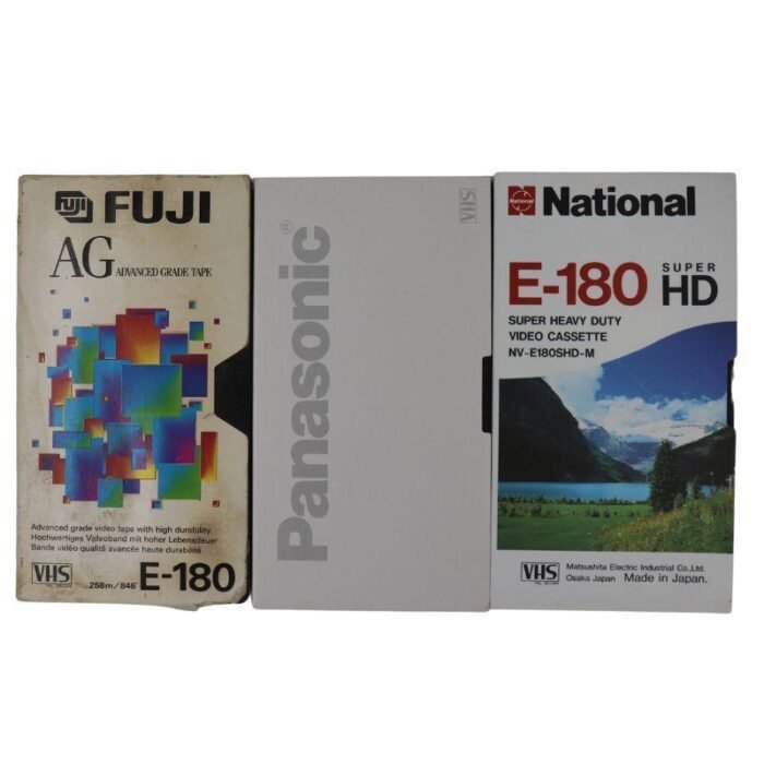 ⁦Old VHS cassatte set 3pc⁩ - الصورة ⁦4⁩