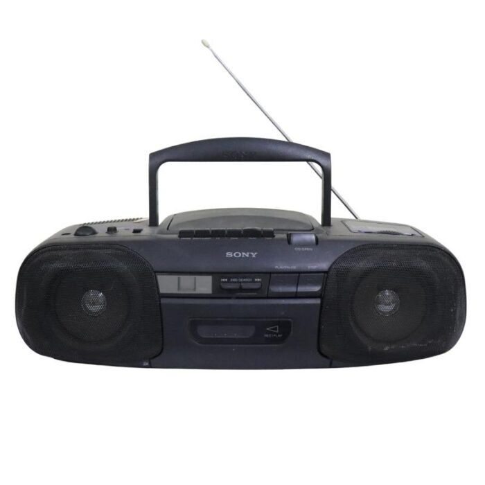 ⁦Vintage Sony CFD-8 AM/FM Cassette/CD Player⁩ - الصورة ⁦1⁩