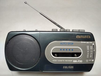 Antique RADIO RM-P30 FM/AM 2 Band Cassette Player