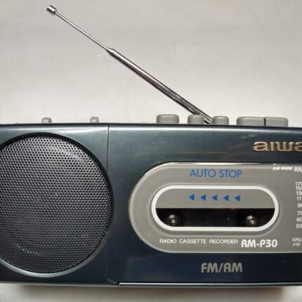 Antique RADIO RM-P30 FM/AM 2 Band Cassette Player