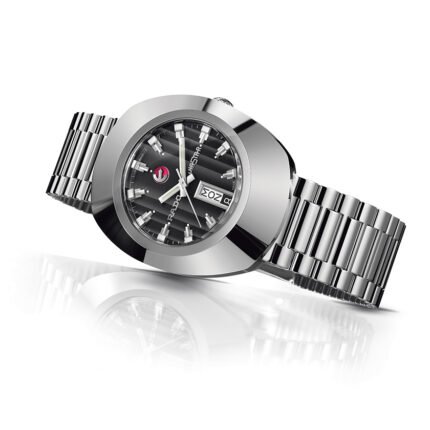 ساعة رادو قديمة