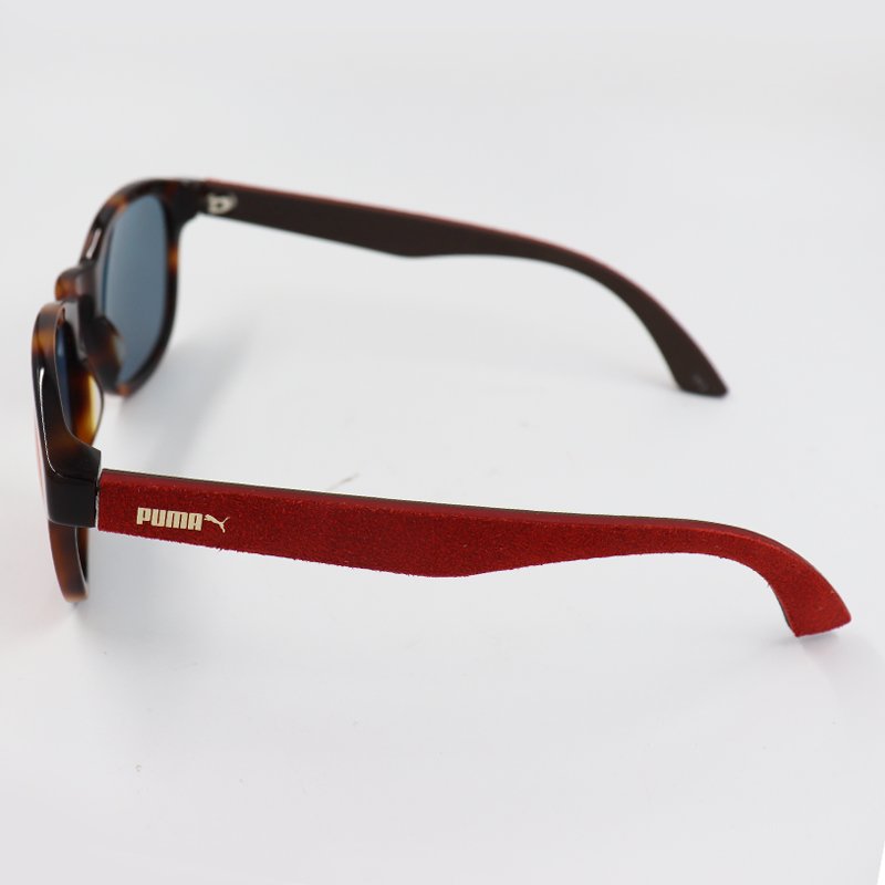 ⁦PUMA SUEDE PU0042S 004 49 RED SUNGLASS⁩ - الصورة ⁦3⁩